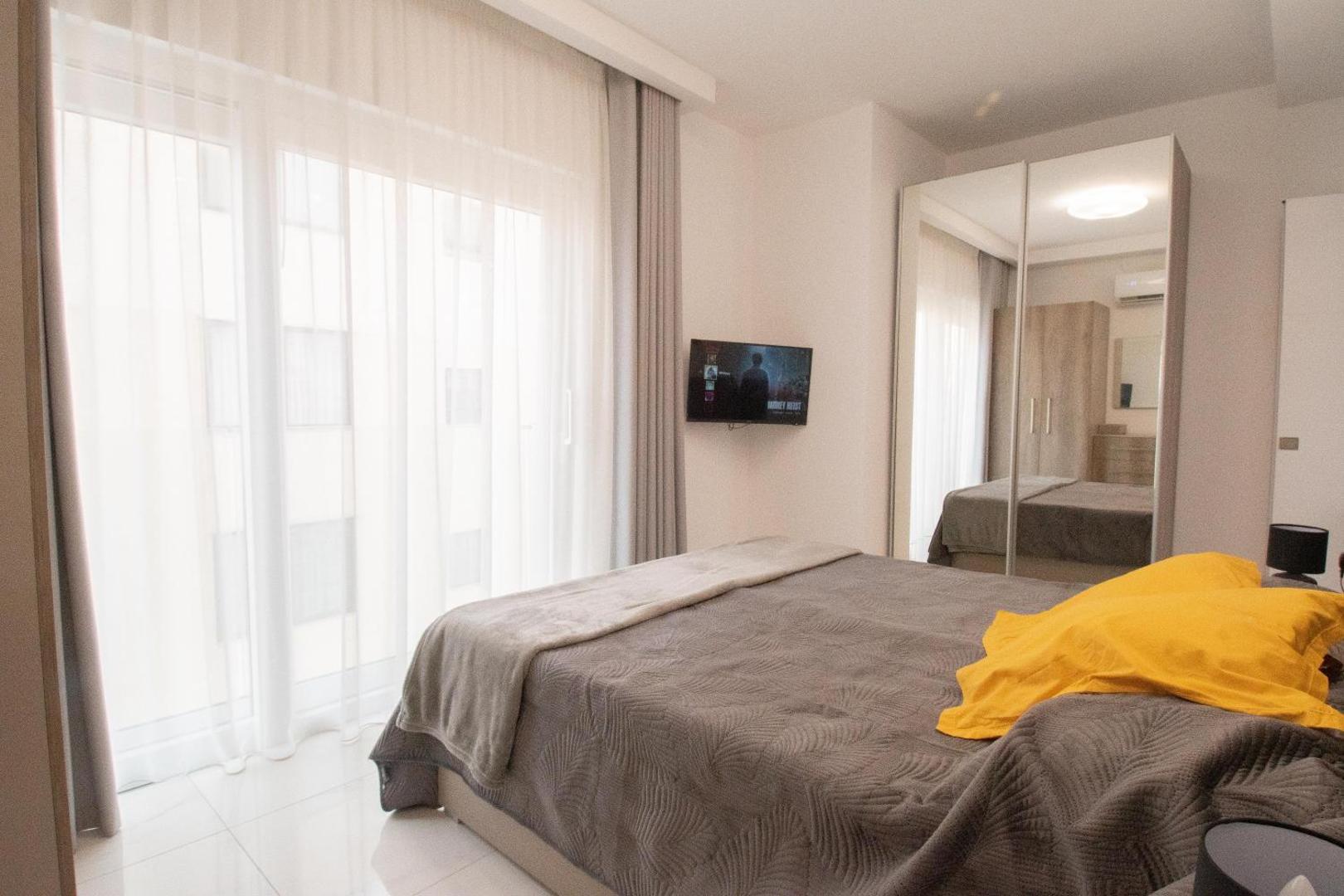 Sea front Apartment, St Paul's Bay, Malta – photo 2